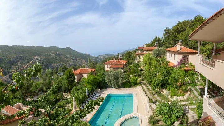Исламлар: Kleo Cottages