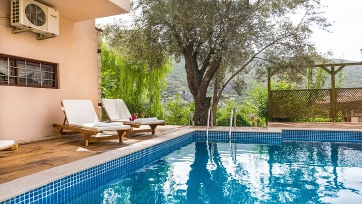 Исламлар: Kleo Cottages