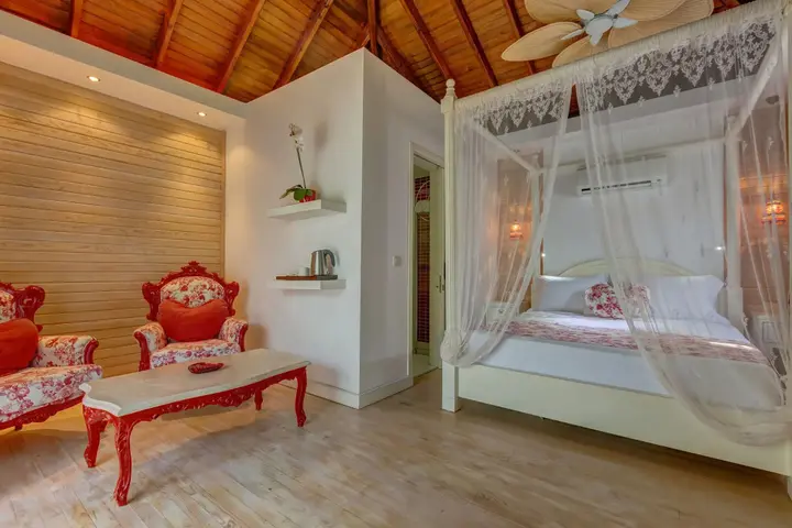 Чиралы: Villa Lukka