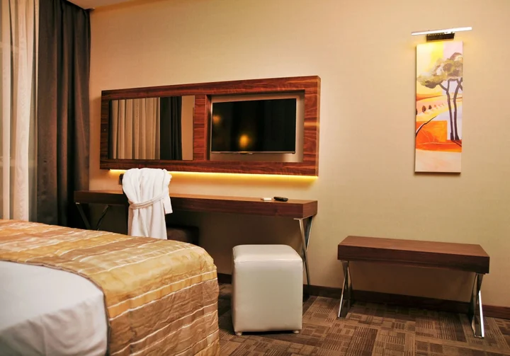 Измир: Avin Hotel