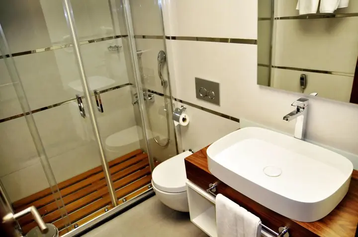 Измир: Avin Hotel
