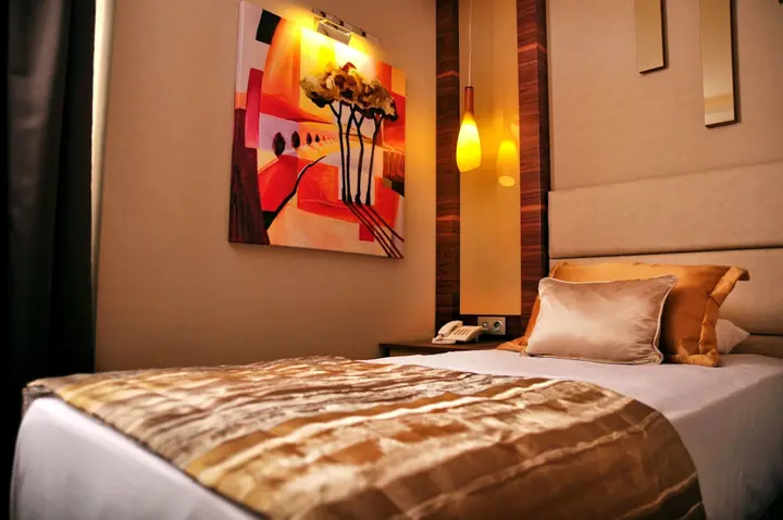 Измир: Avin Hotel