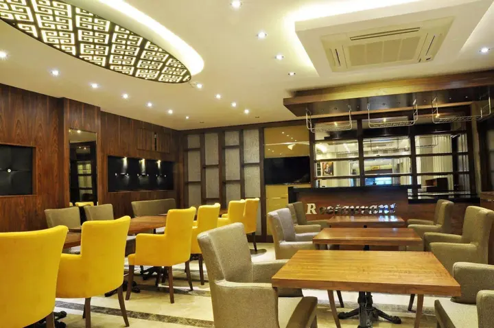 Измир: Avin Hotel