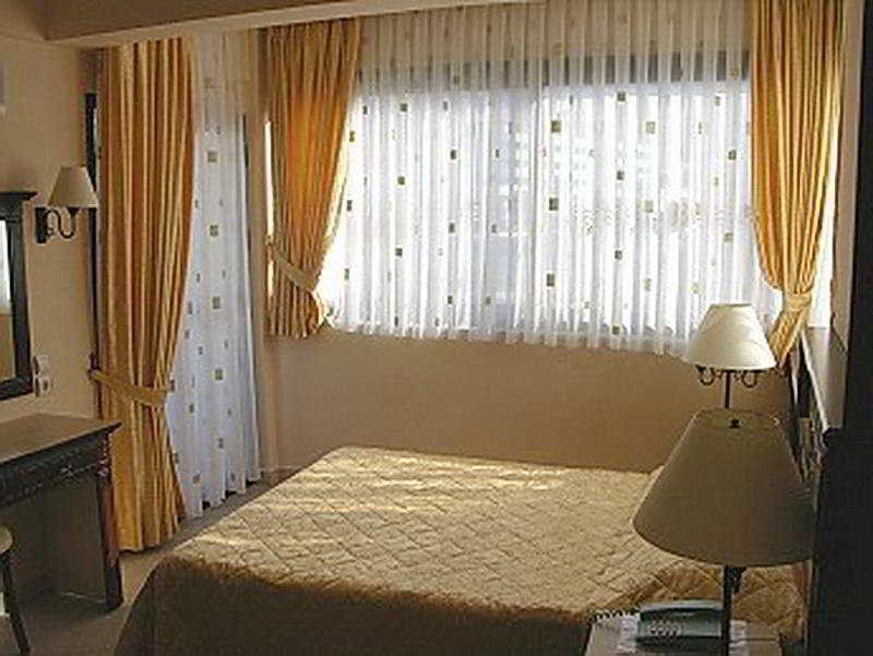 Мармарис: Bonjour Hotel