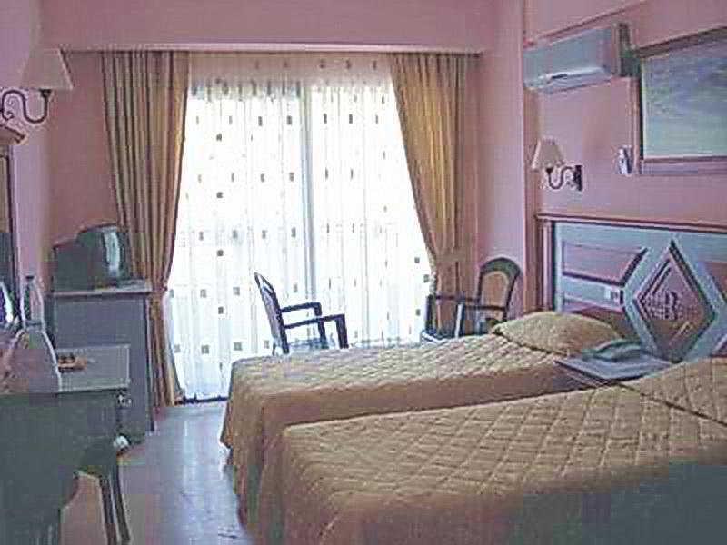 Мармарис: Bonjour Hotel