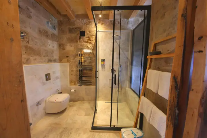 Ибрагимпаша: Azure Cave Suites