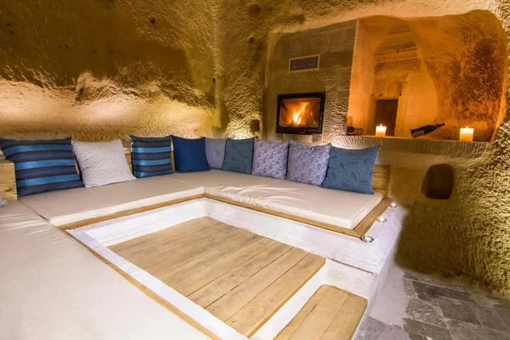Ибрагимпаша: Azure Cave Suites