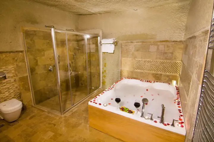 Ибрагимпаша: Azure Cave Suites