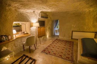 Ибрагимпаша: Azure Cave Suites