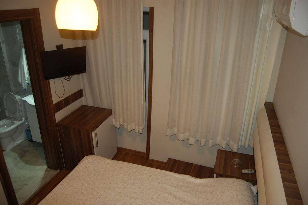 Измир: Nil & Alav Hotel