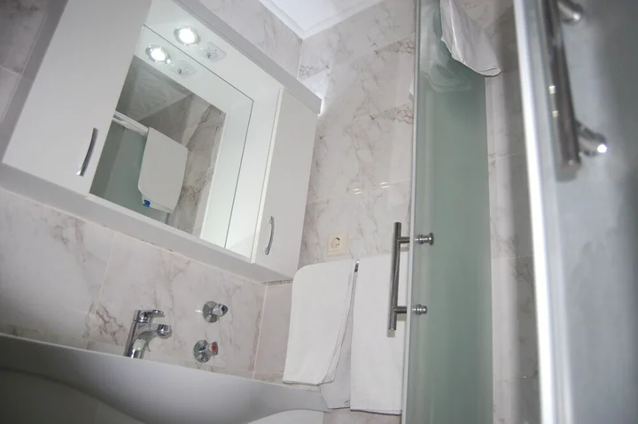 Измир: Nil & Alav Hotel