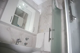 Измир: Nil & Alav Hotel