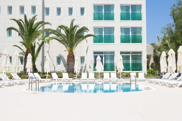Тургутрейс: Dragut Point North Hotel