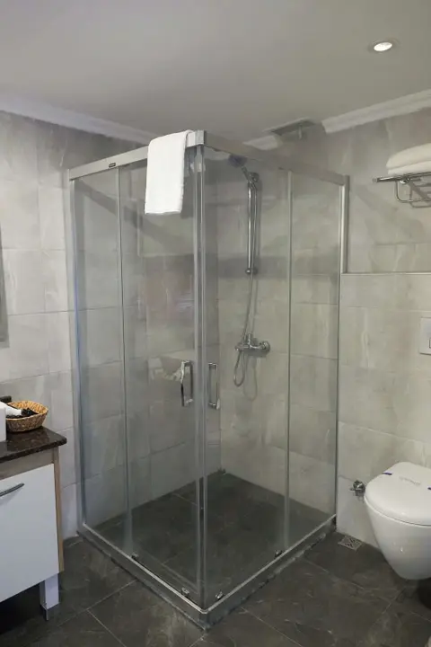 Сайл: Phellos Suites