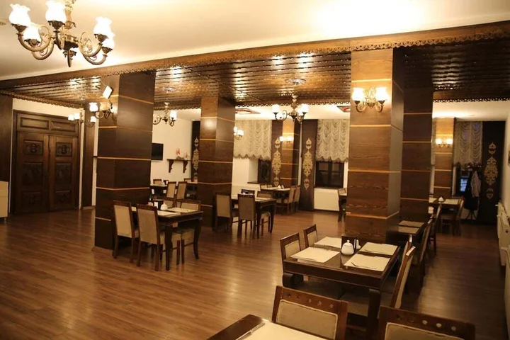 Карс: Cheltikov Hotel