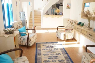 Битез: Esmana Otel