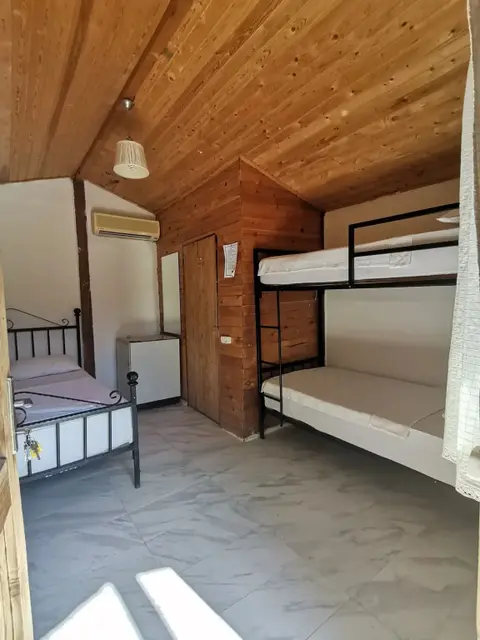 Тургутрейс: Pitos Bungalows