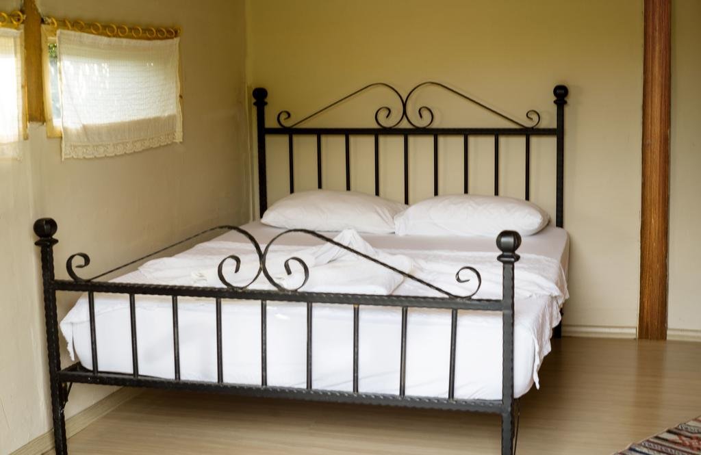 Тургутрейс: Pitos Bungalows