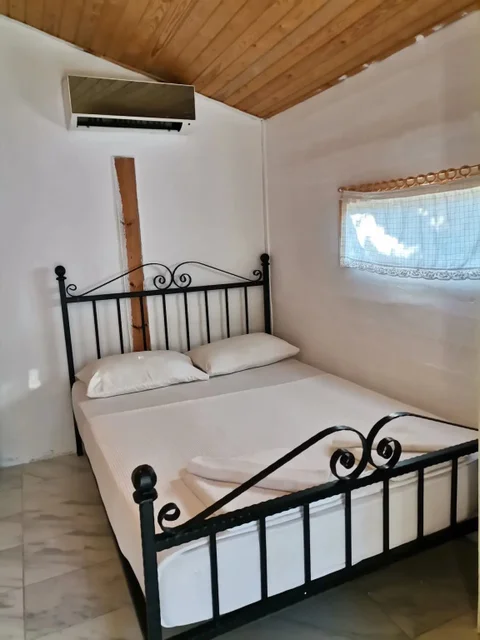 Тургутрейс: Pitos Bungalows