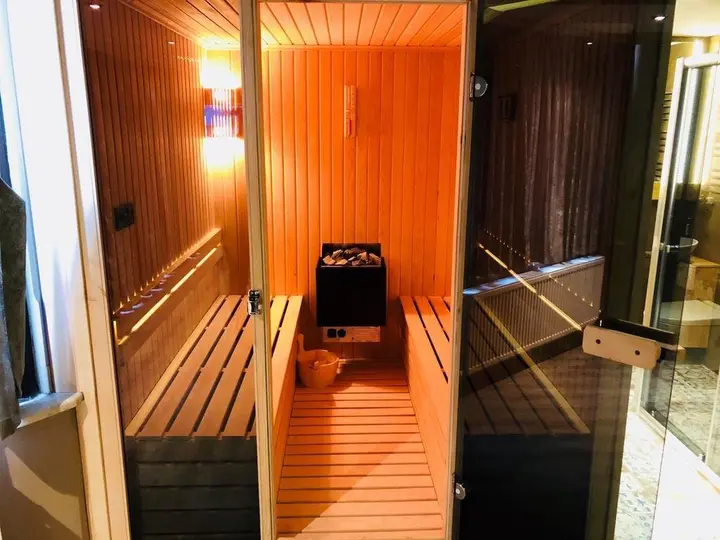 Сайл: Velena Hotel