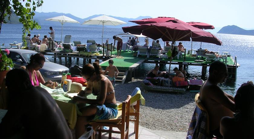 Кумлюбюк: Yakamoz Restaurant & Pension