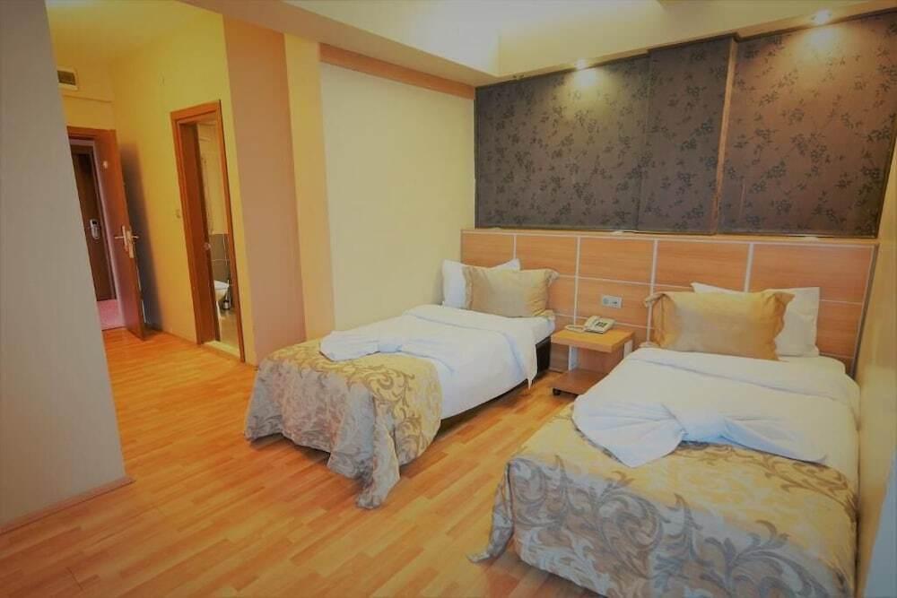 Эскишехир: Roof Garden Hotel