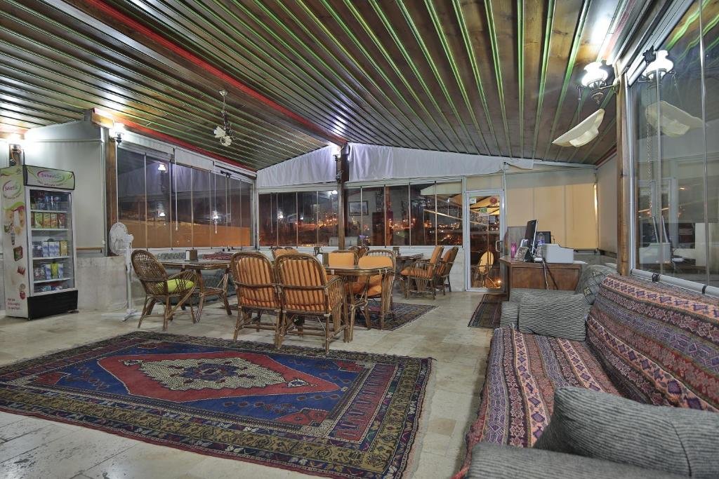 View Cave Hotel — фото 3
