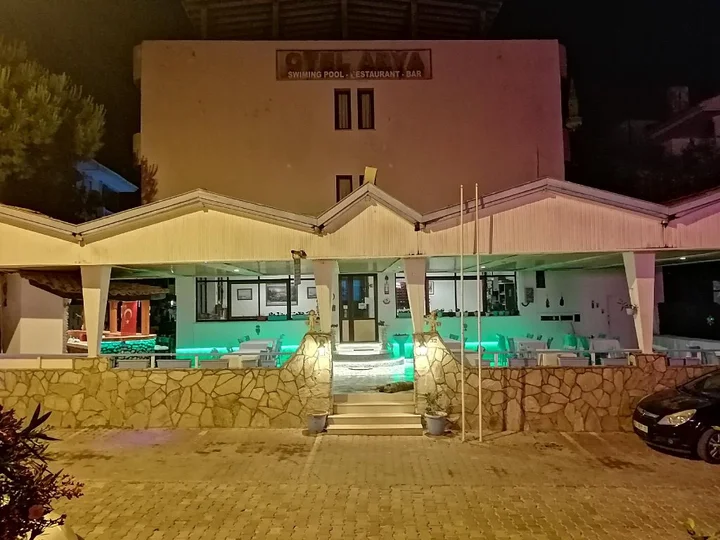 Чешме: Arya Hotel