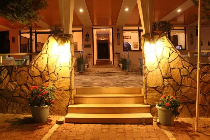 Чешме: Arya Hotel