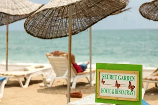 Чиралы: Secret Garden Bungalows & Tent Hotel