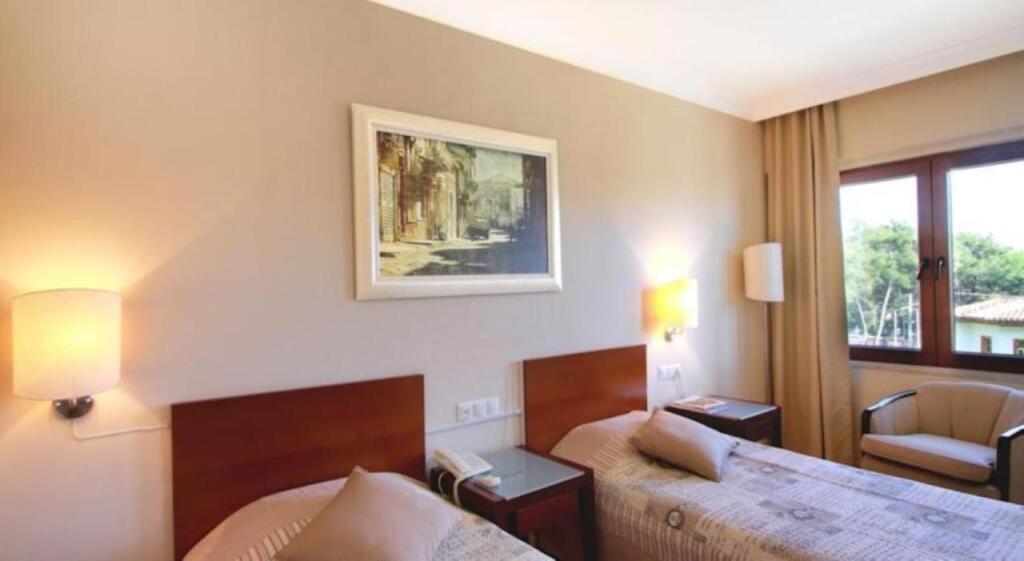 Акьяка: Summer Otel