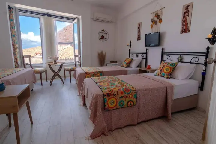 Бозджаада: e2 Deniz Otel