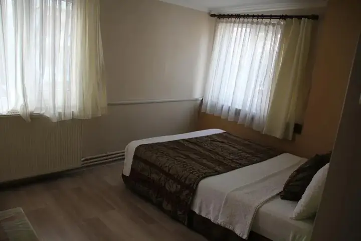 Хейбелиада: Ozdemir Pansiyon