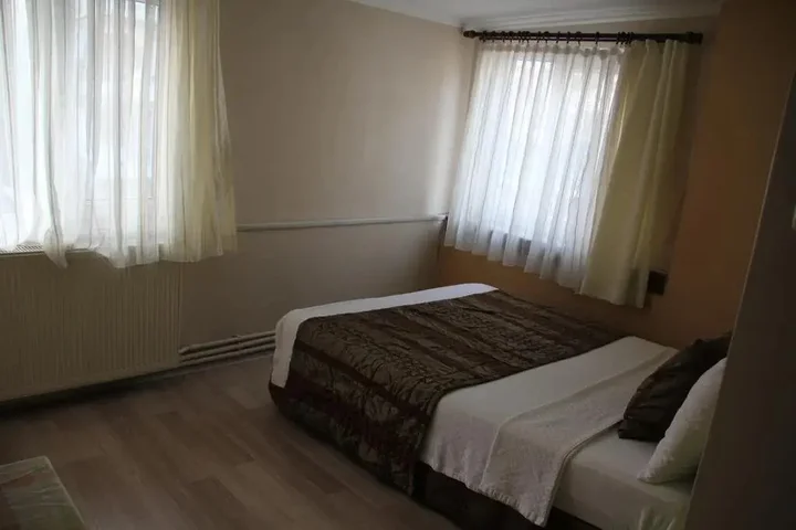 Хейбелиада: Ozdemir Pansiyon