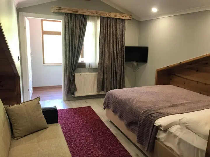 Узунгёль: Yedigoller Hotel & Restaurant