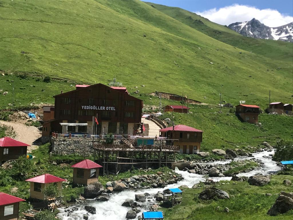 Узунгёль: Yedigoller Hotel & Restaurant