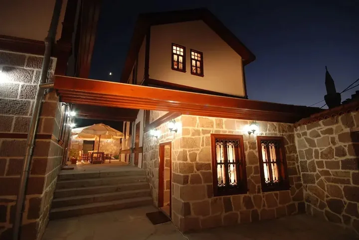 Анкара: And Hotel