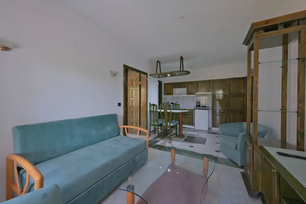 Дальян: Club Mel Holiday Resort