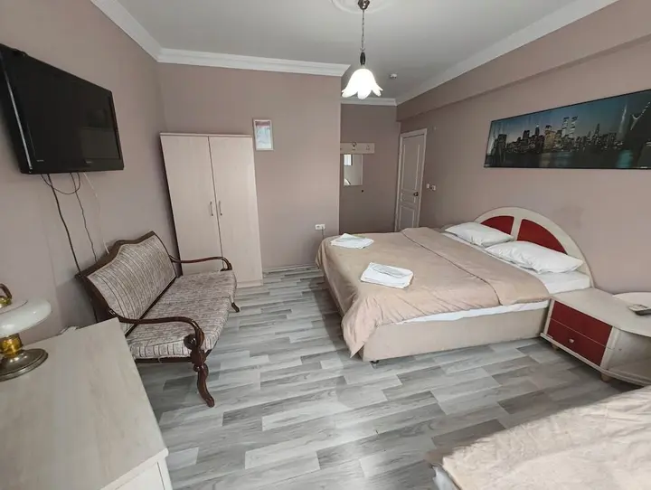 Эдирне: Taç Home