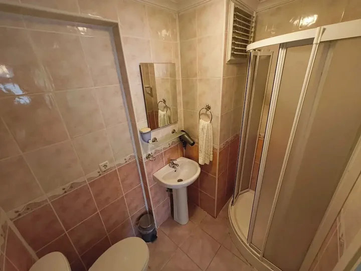 Эдирне: Taç Home