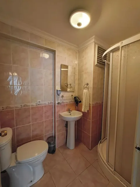 Эдирне: Taç Home