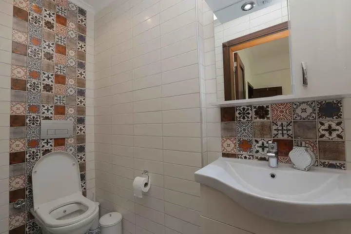 Каш: Guest House 7