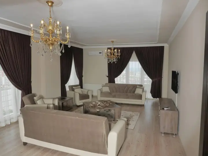 Йомра: Royal Life Residence