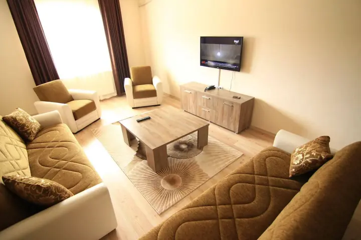 Йомра: Royal Life Residence