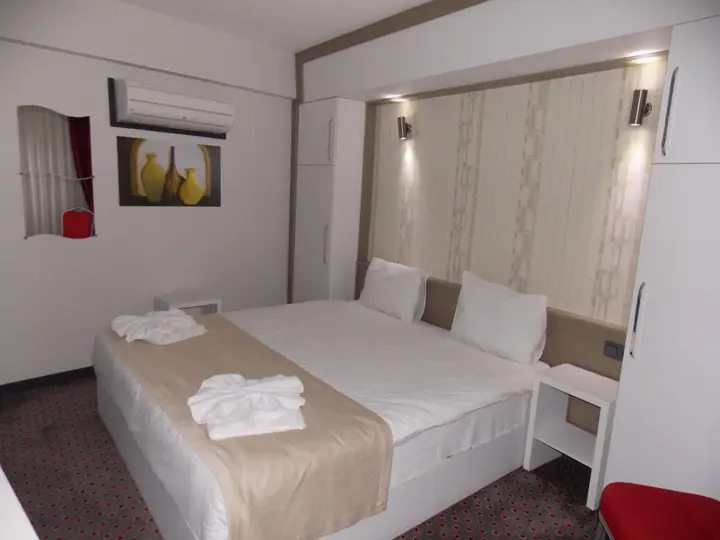 Royal Ramblas Hotel — фото 2