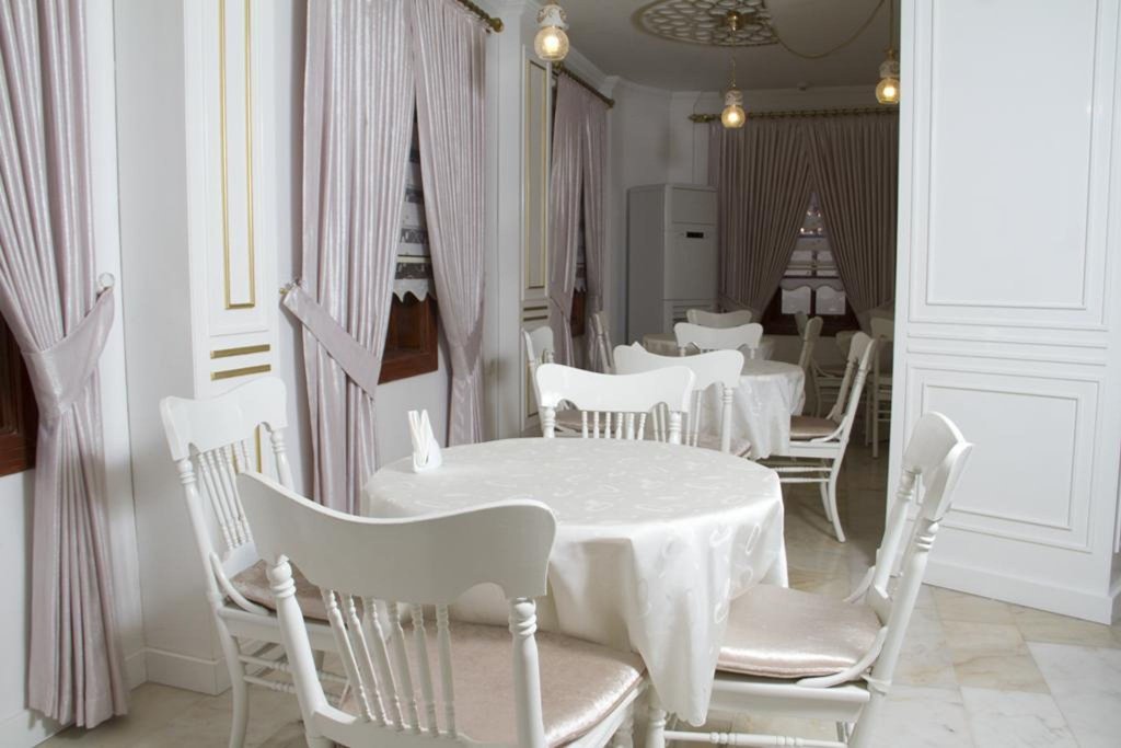 Анталья: Ozkavak Hotel Kaleici