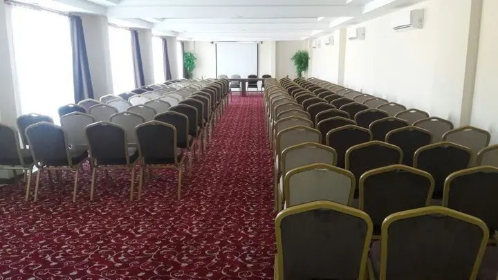 Халфети: Sitamrat Otel