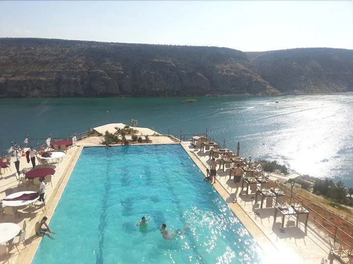 Халфети: Sitamrat Otel