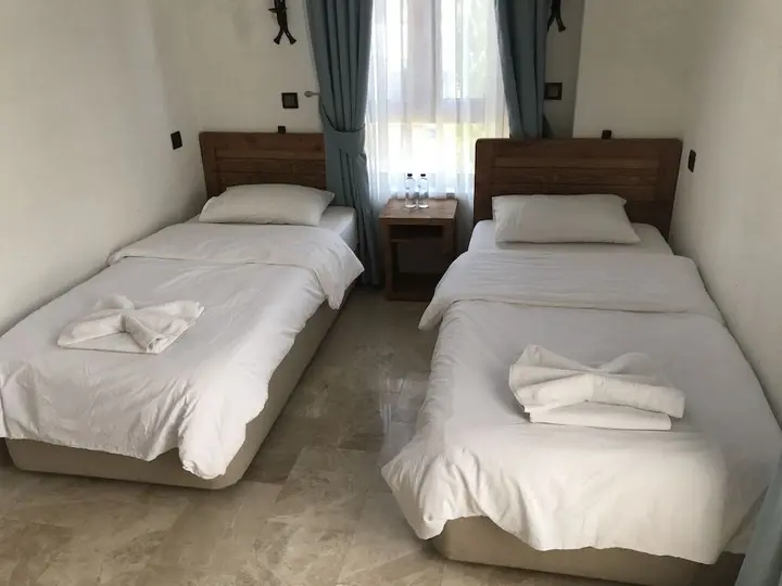 Гокова: Ucurtma Hotel