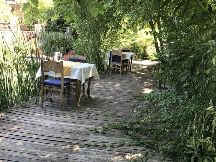 Гокова: Ucurtma Hotel